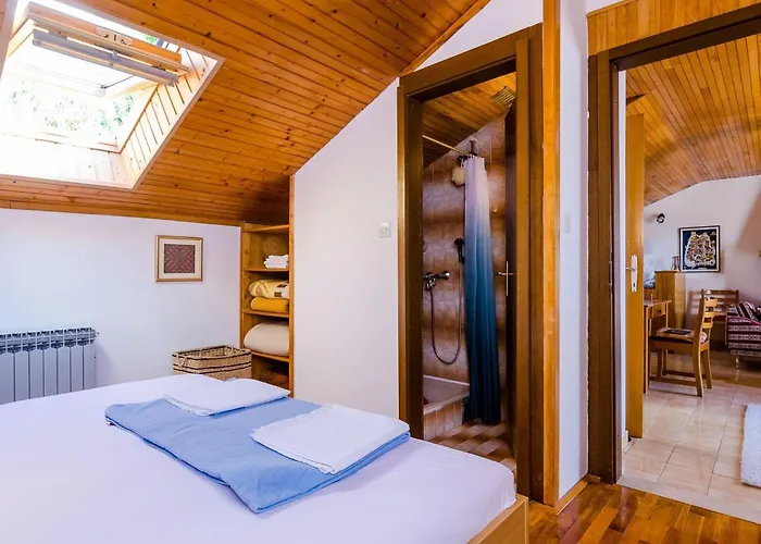 아파트 And Cicko - One Bedroom With Terrace And Sea View Attic *