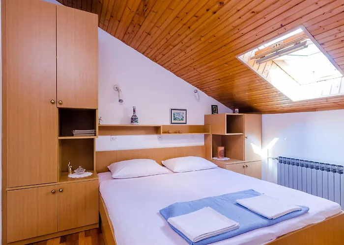 And Cicko - One Bedroom With Terrace And Sea View Attic