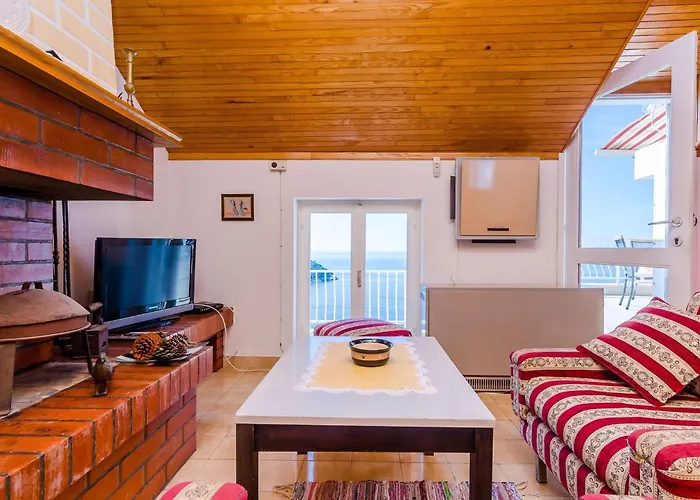 And Cicko - One Bedroom With Terrace And Sea View Attic Daire *