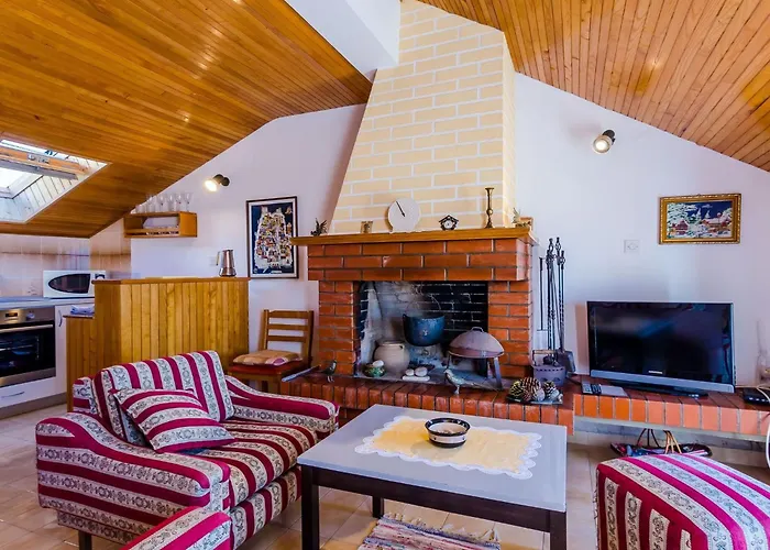 Daire And Cicko - One Bedroom With Terrace And Sea View Attic Dubrovnik