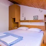 And Cicko - One Bedroom With Terrace And Sea View Attic Apartment Dubrovnik