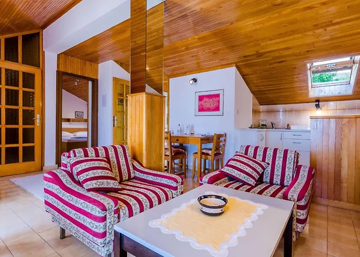Apartament And Cicko - One Bedroom With Terrace And Sea View Attic Dubrownik